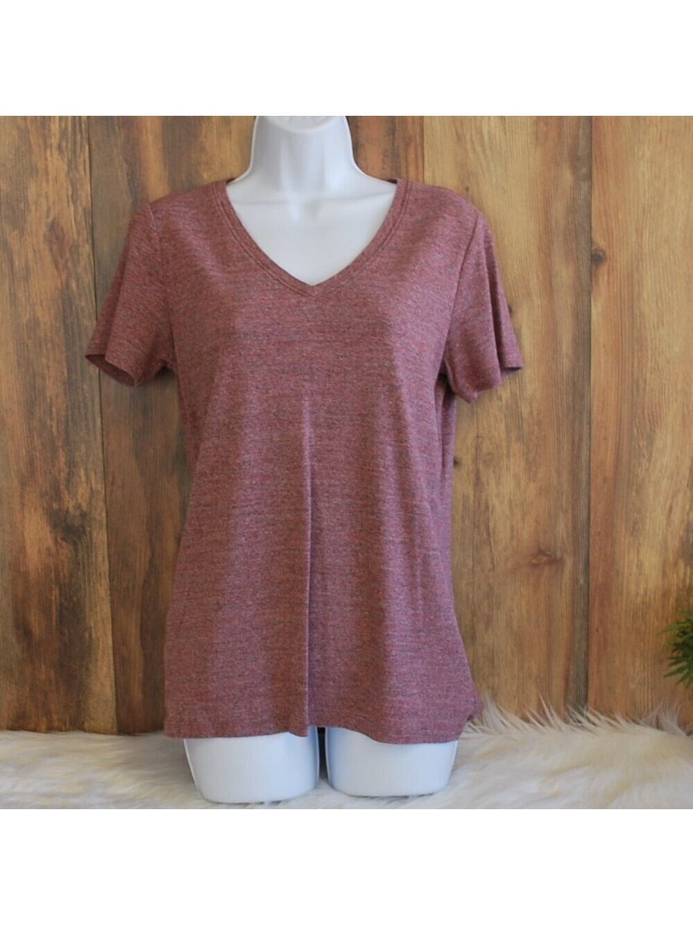 Eddie Bauer Stretch Cotton V-neck Tee L